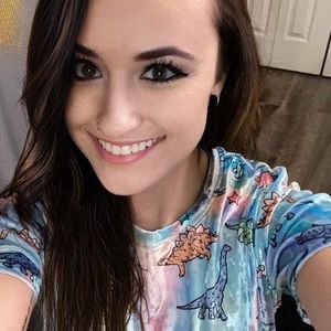 Meet your Posher, Ally